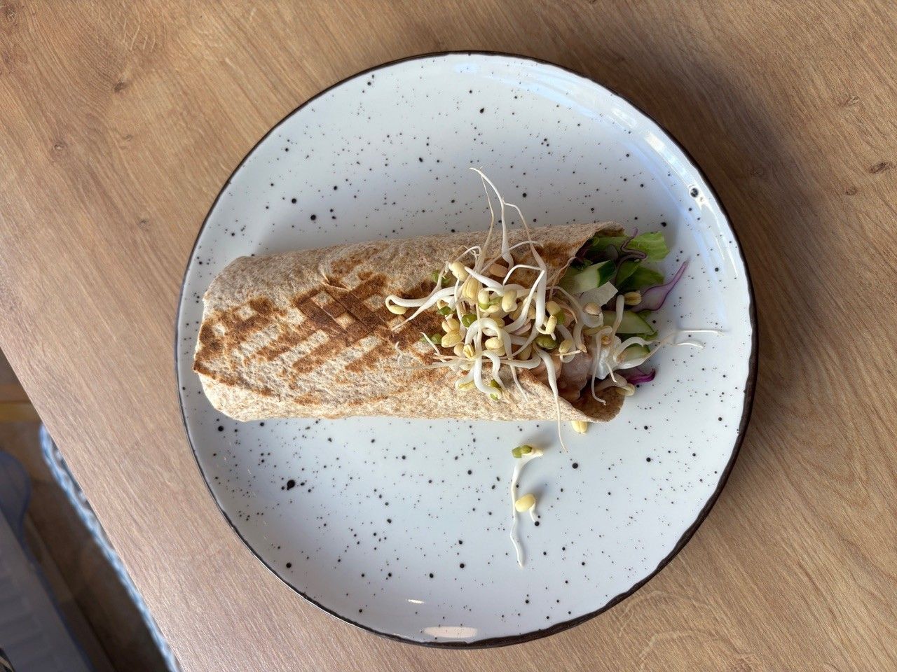 Lõhe vrapp (425 kcal) - Bopp kohvik