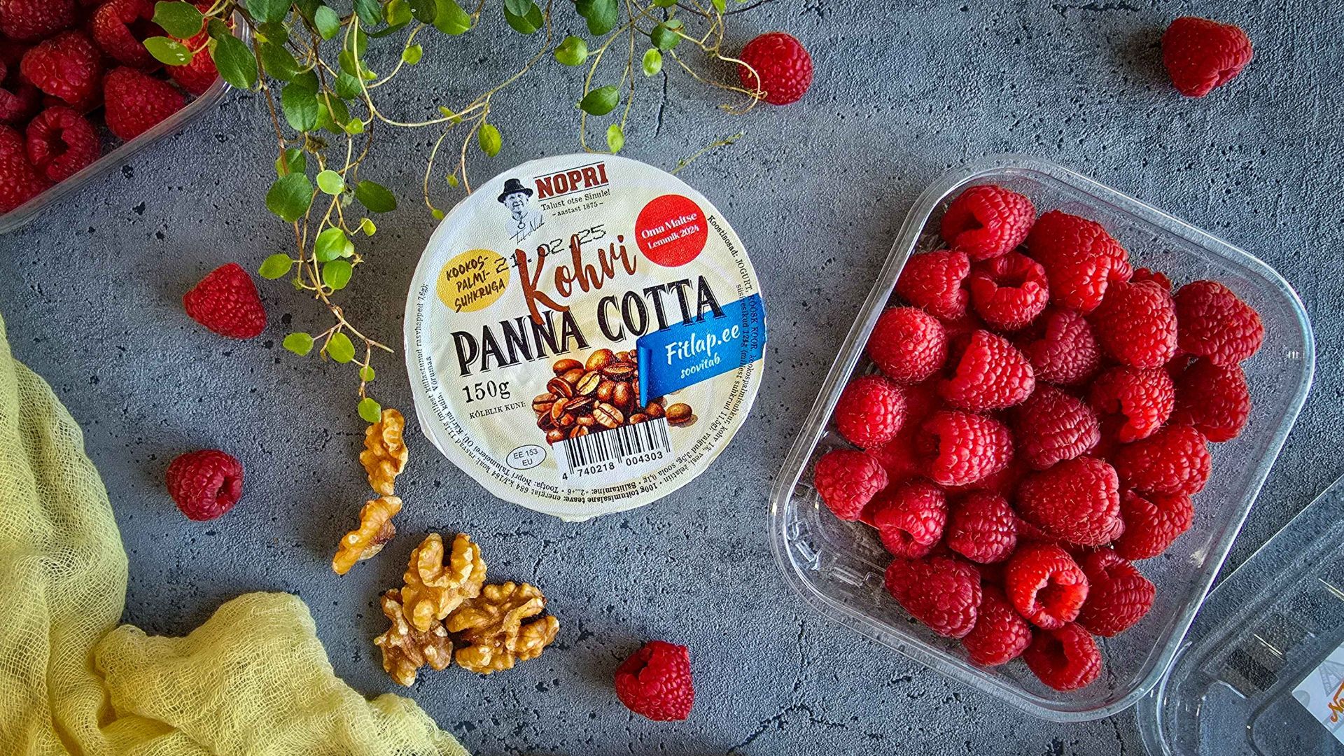 Panna cotta ja vaarikad